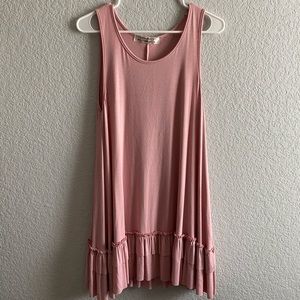 sleeveless dress